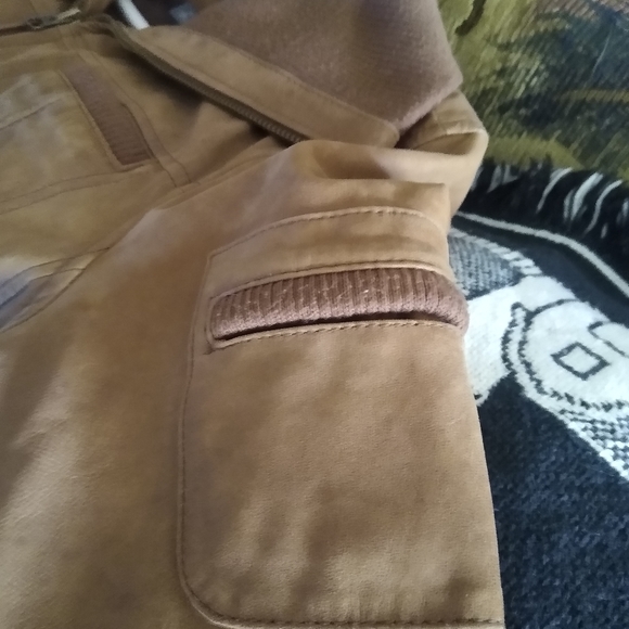 Make+Model - Picture 10 of 10